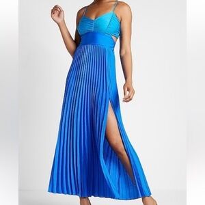 Pleated color block side cutout dress